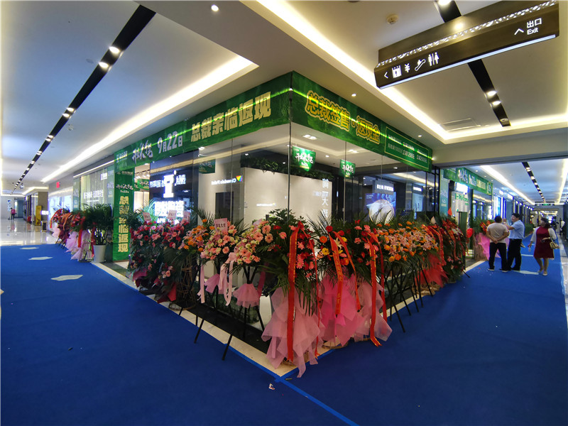 两天开三店！绿巨人黄片陶瓷上演速度与激情